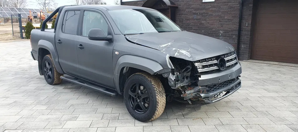 volkswagen amarok Volkswagen Amarok cena 75900 przebieg: 162000, rok produkcji 2017 z Józefów